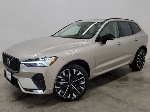 New 2026 Volvo XC60 B5 Ultra w/ Protection Package Premier AWD/4WD image 34