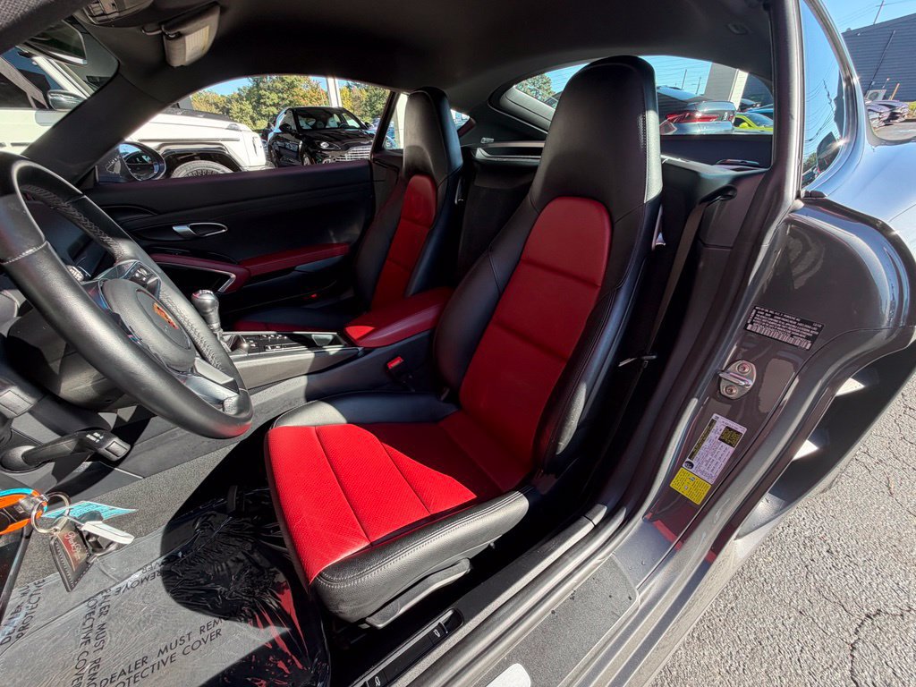 Used 2019 Porsche 718 Cayman RWD image 31