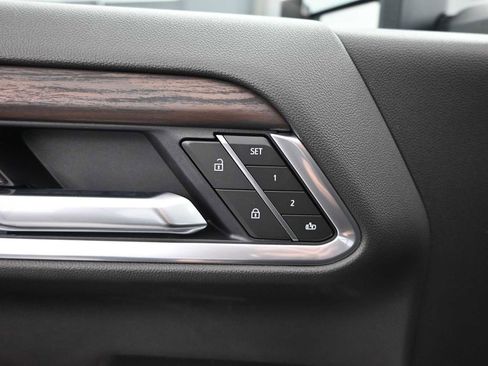 New 2026 GMC Sierra 2500 SLT w/ SLT Premium Package image 16