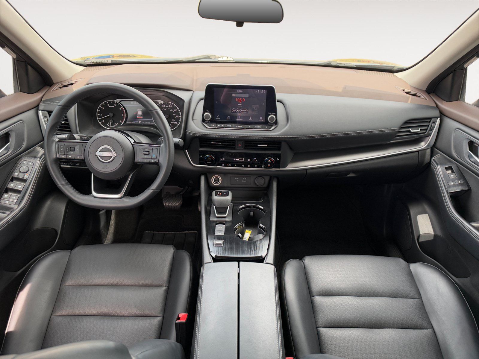Used 2023 Nissan Rogue SV w/ SV Premium B Package FWD image 10