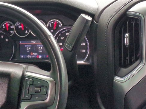 Certified 2022 Chevrolet Silverado 2500 LT w/ Convenience Package image 21