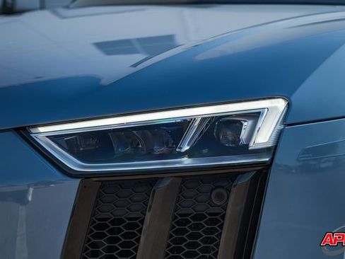 Used 2018 Audi R8 V10 w/ Premium Package image 64