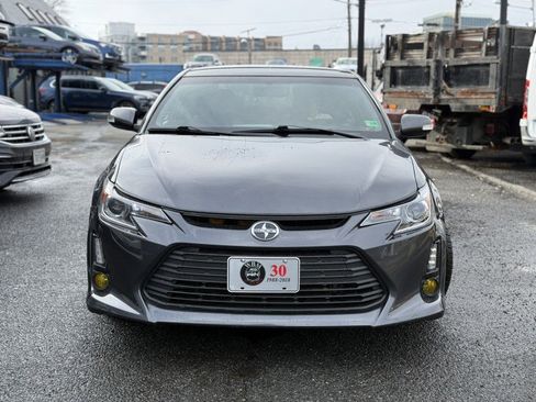 Used 2016 Scion tC image 9