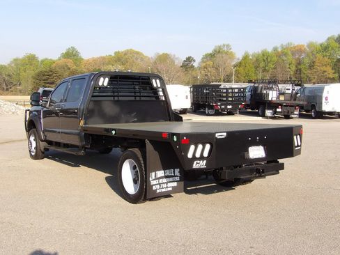 Used 2024 Ford F450 XLT w/ XLT Value Package image 5