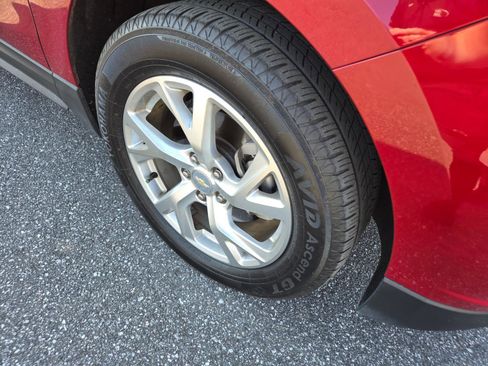 Used 2019 Chevrolet Equinox LT image 4