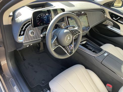 New 2026 Mercedes-Benz E 350 4MATIC Sedan image 19