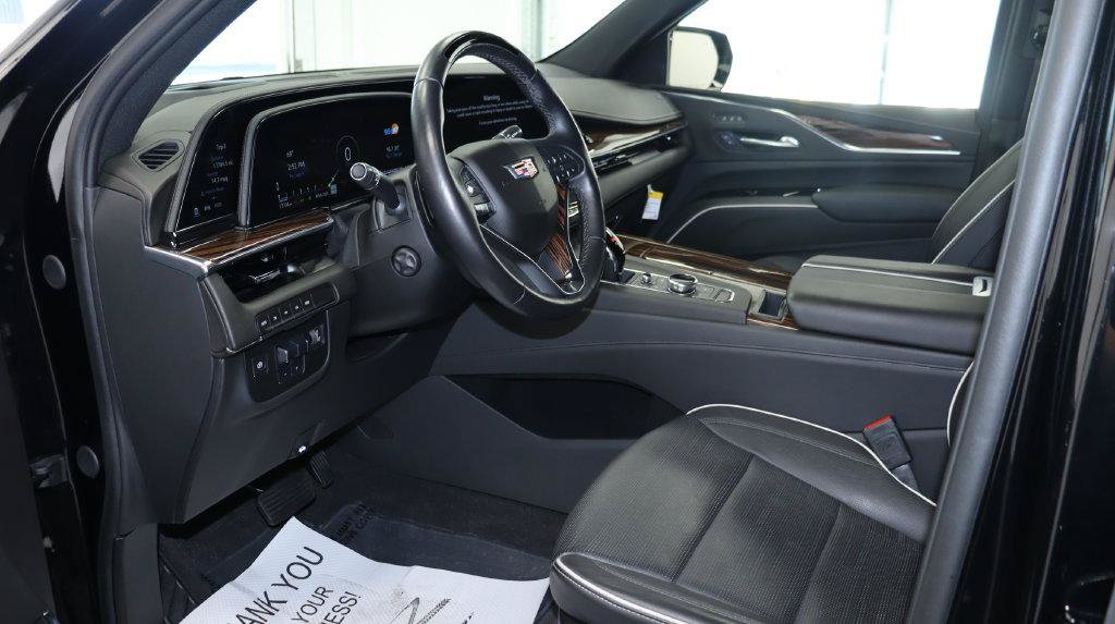 Certified 2024 Cadillac Escalade Premium Luxury w/ Performance Package AWD/4WD image 25