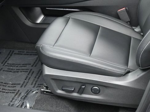 Used 2025 Nissan Murano SV image 14