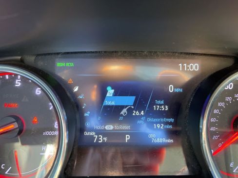 Used 2020 Toyota Camry XSE image 13