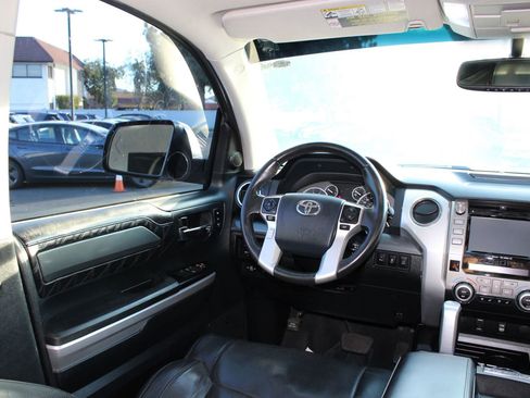 Used 2014 Toyota Tundra Platinum image 32