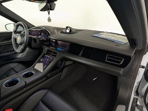 New 2026 Porsche Taycan 4 Cross Turismo AWD/4WD image 19