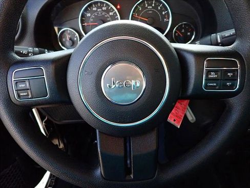 Used 2016 Jeep Wrangler Unlimited Sport image 13