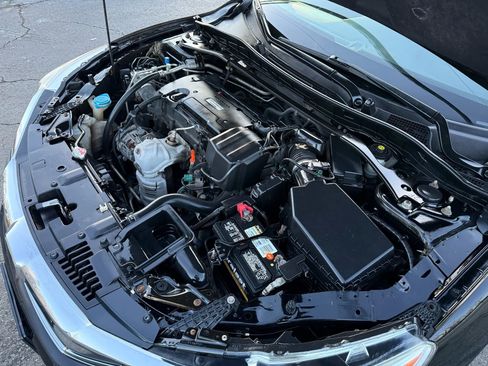 Used 2017 Honda Accord EX image 35