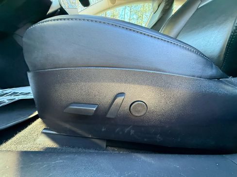 Used 2018 Tesla Model 3 Mid Range image 14