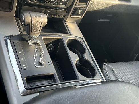 Used 2013 RAM 1500 Sport w/ Sport Premium Group image 30