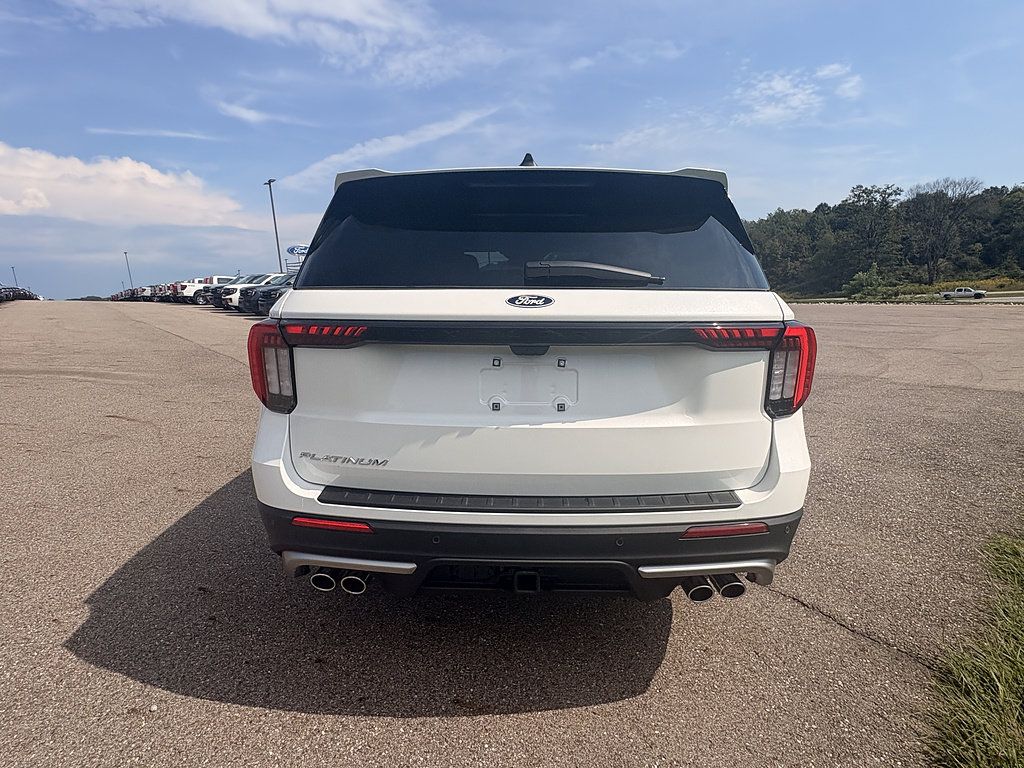 New 2027 Ford Explorer Platinum w/ 3.0L Ultimate Package AWD/4WD image 4