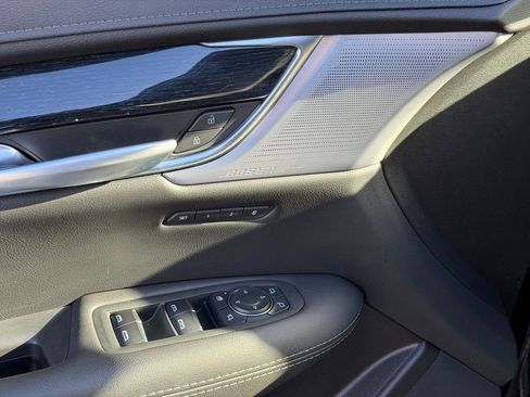 Certified 2025 Cadillac XT5 Premium Luxury image 26