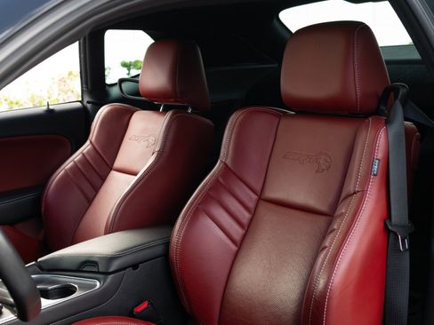 Used 2019 Dodge Challenger SRT Hellcat Redeye image 49