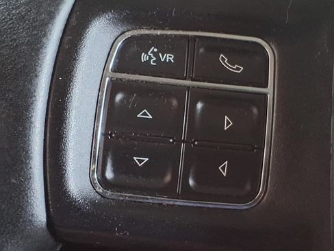 Used 2019 RAM 1500 Big Horn AWD/4WD image 25