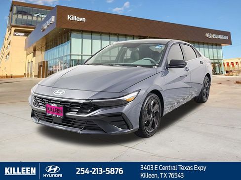 New 2026 Hyundai Elantra SEL Sport Premium FWD image 3