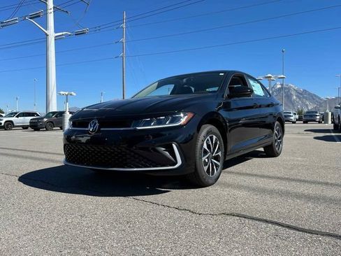 Used 2026 Volkswagen Jetta S FWD image 5