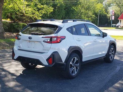 Used 2024 Subaru Crosstrek 2.0i Premium AWD/4WD image 3