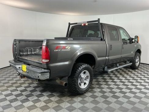 Used 2005 Ford F350 Lariat AWD/4WD image 4