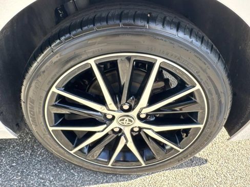 Used 2023 Toyota Camry SE image 31