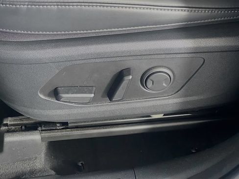 Used 2025 Kia Sorento EX AWD/4WD image 13