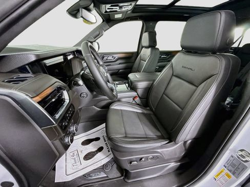 Used 2026 GMC Yukon XL Denali w/ Sun & Power Step Package AWD/4WD image 20