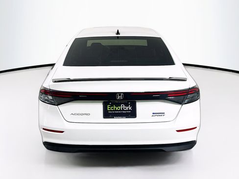 Used 2024 Honda Accord Sport image 7