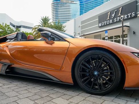 Used 2019 BMW i8 Roadster AWD/4WD image 36