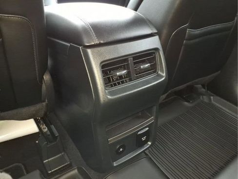 Certified 2024 Ford Edge SEL w/ Convenience Package AWD/4WD image 12