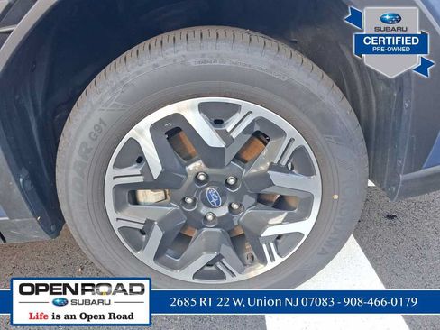 Used 2025 Subaru Forester Premium AWD/4WD image 9