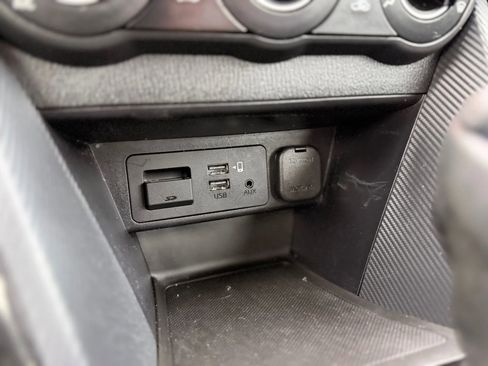 Used 2017 Toyota Yaris iA image 37