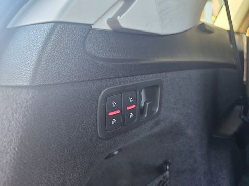 Used 2020 Audi Q7 3.0T Premium image 38