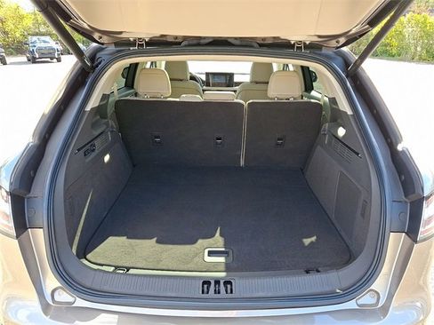 Used 2021 Lincoln Nautilus Reserve image 29