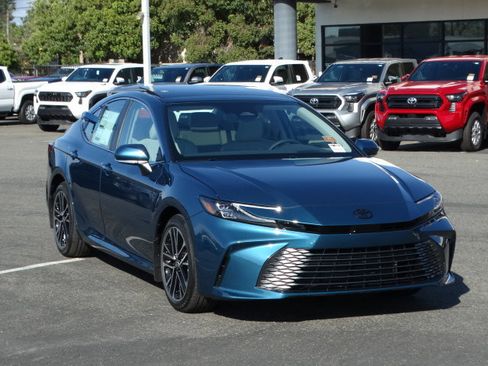 New 2026 Toyota Camry XLE image 2