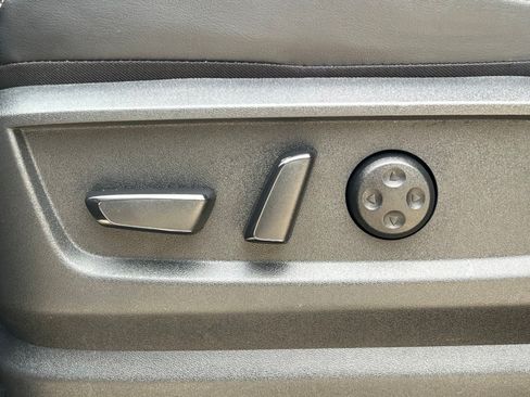Used 2025 INFINITI QX80 Luxe RWD image 30