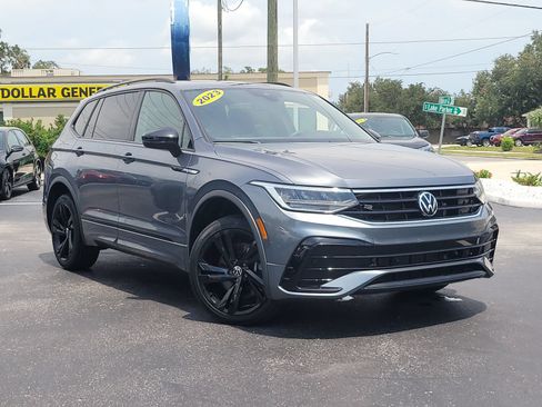 Used 2023 Volkswagen Tiguan SE R-Line FWD image 34