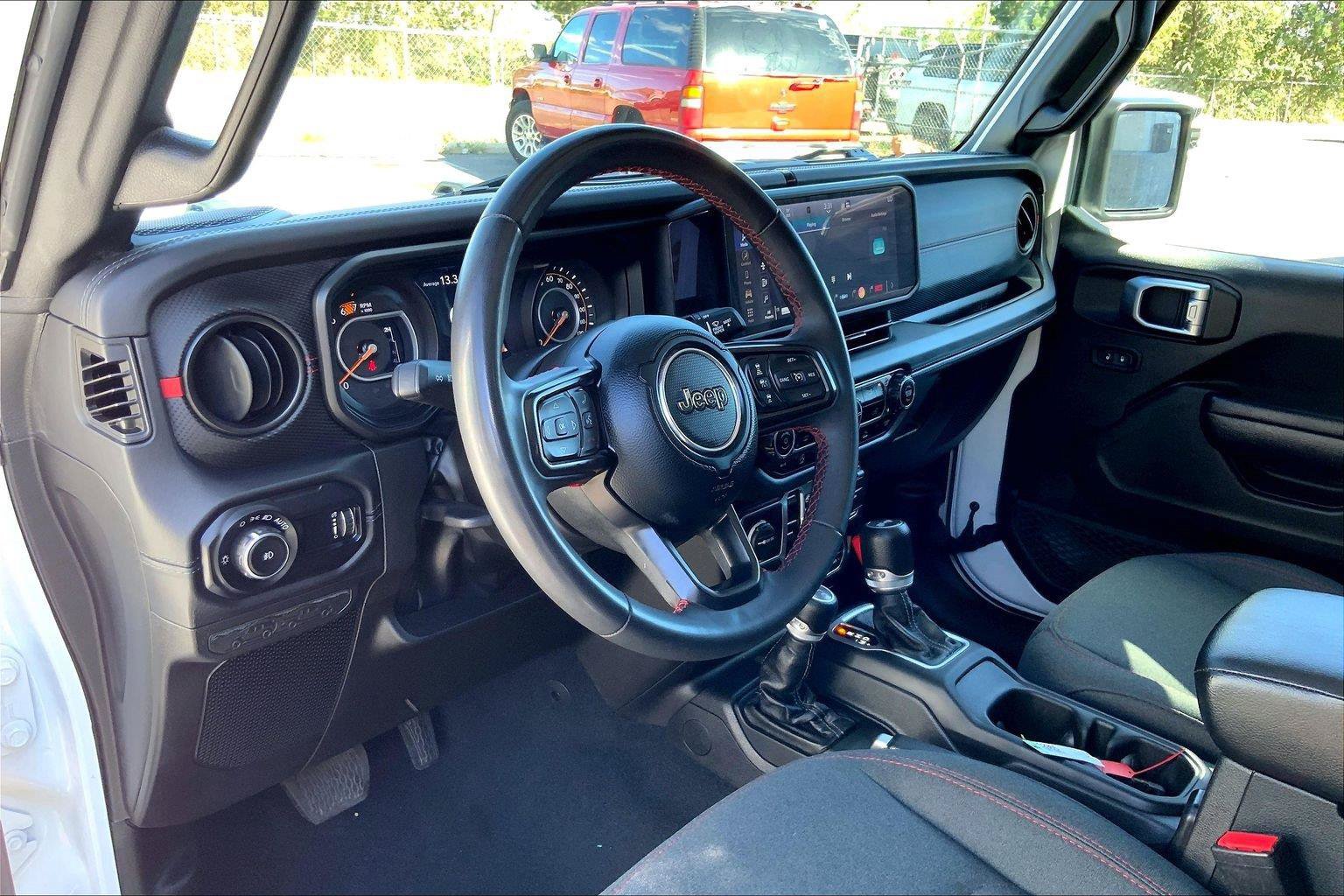 Certified 2024 Jeep Wrangler Unlimited Rubicon AWD/4WD image 14