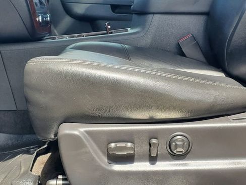 Used 2013 Chevrolet Suburban LTZ AWD/4WD image 6
