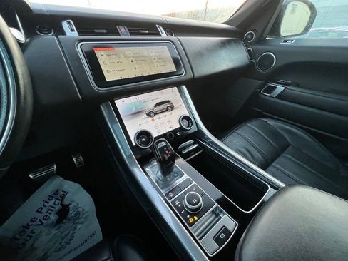Used 2019 Land Rover Range Rover Sport HSE Dynamic image 18