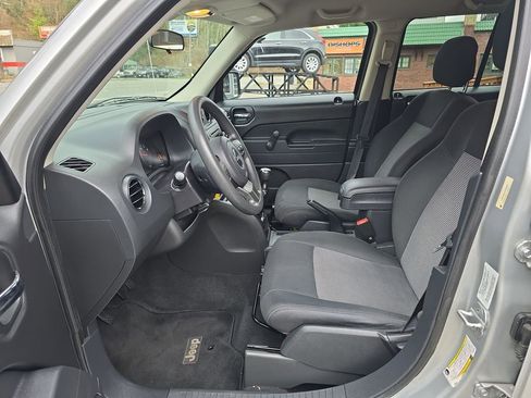 Used 2012 Jeep Patriot Sport image 18