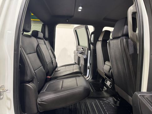 Used 2021 Chevrolet Silverado 2500 W/T w/ WT Convenience Package image 15