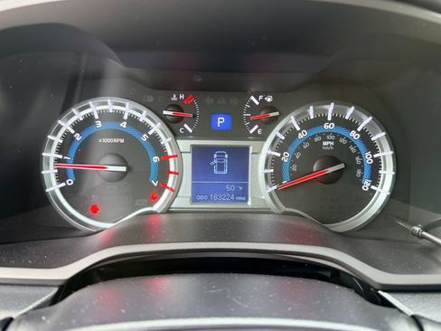 Used 2015 Toyota 4Runner SR5 image 11