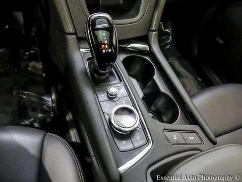 Certified 2025 Cadillac XT5 Premium Luxury image 17