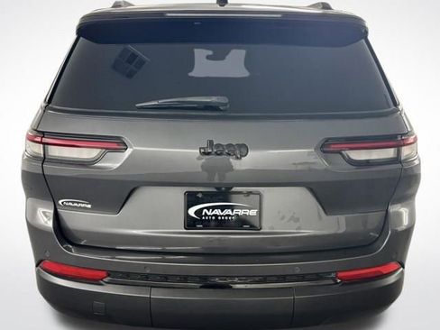 Used 2024 Jeep Grand Cherokee L Altitude image 7