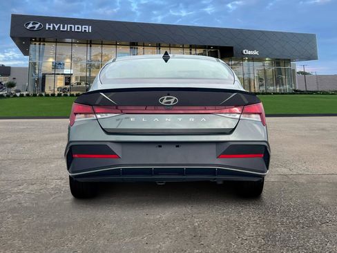 Certified 2025 Hyundai Elantra Sport image 6