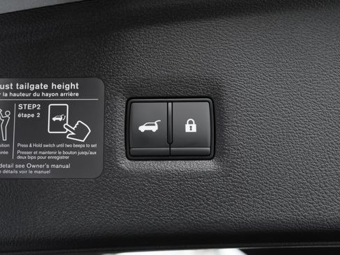 Used 2025 INFINITI QX55 Luxe w/ Accent Package image 39